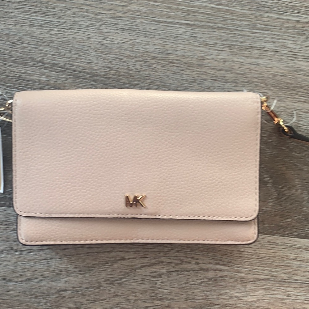100% original Michael Kors phone crossbody leather